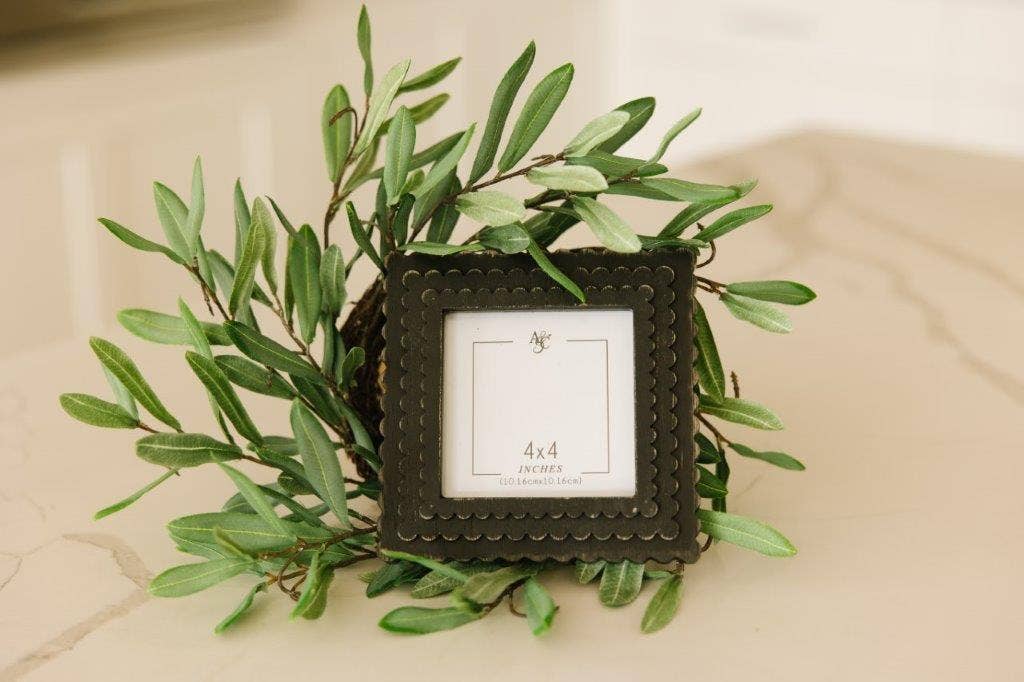 6x6 wood photo frame (SCALLOP) black
