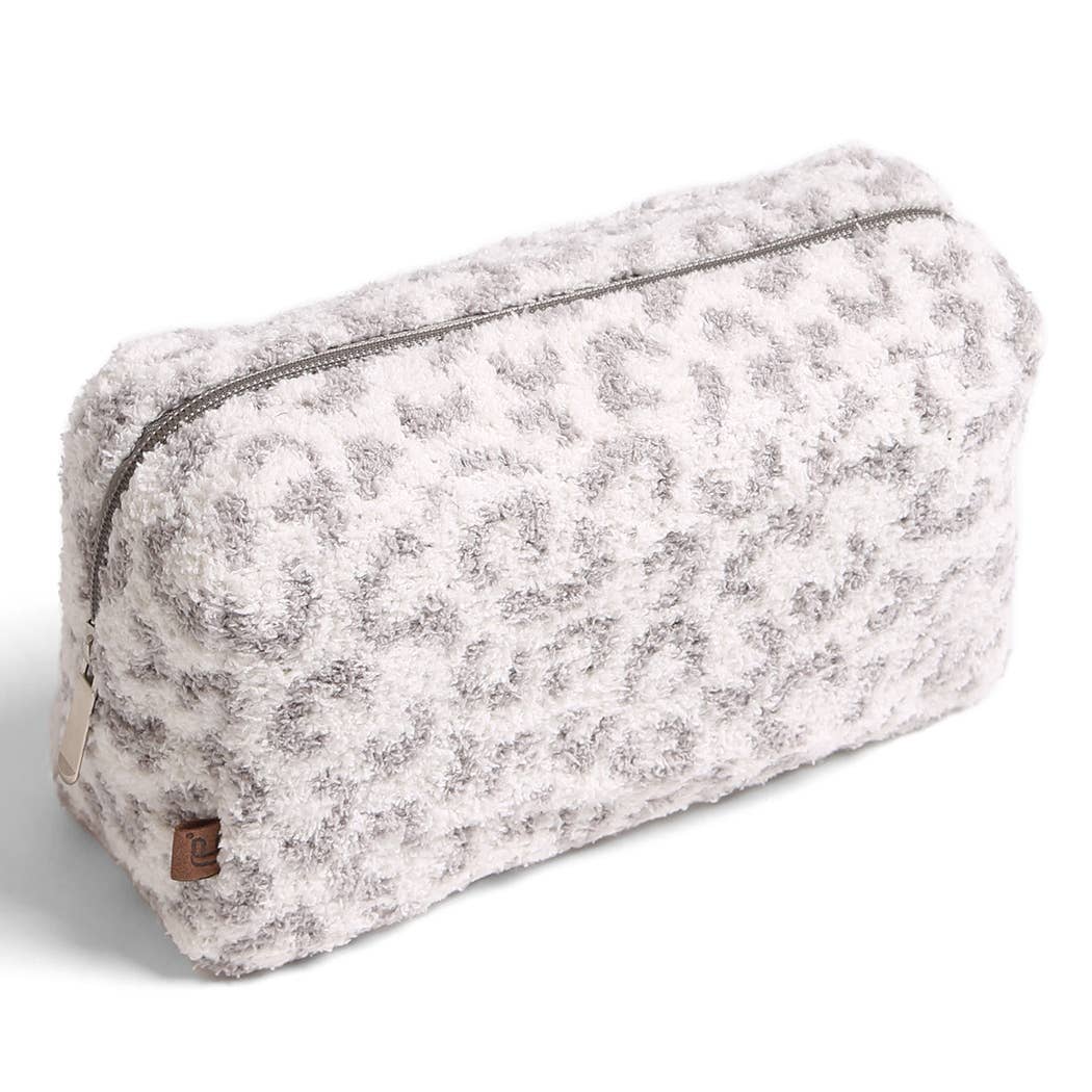 Large Leopard Print Luxury Soft Travel Pouch(1)