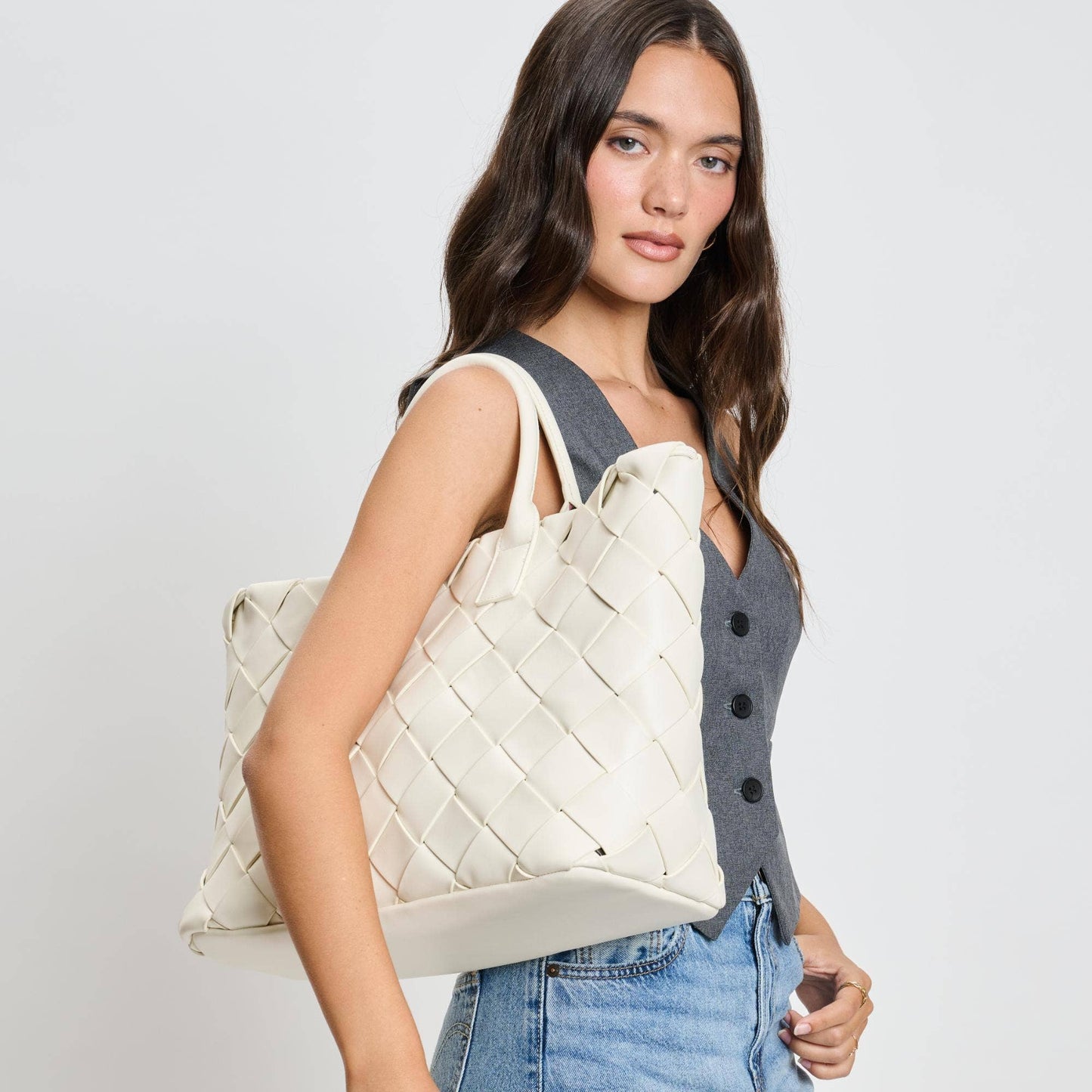 Adeline Woven Tote: Oatmilk