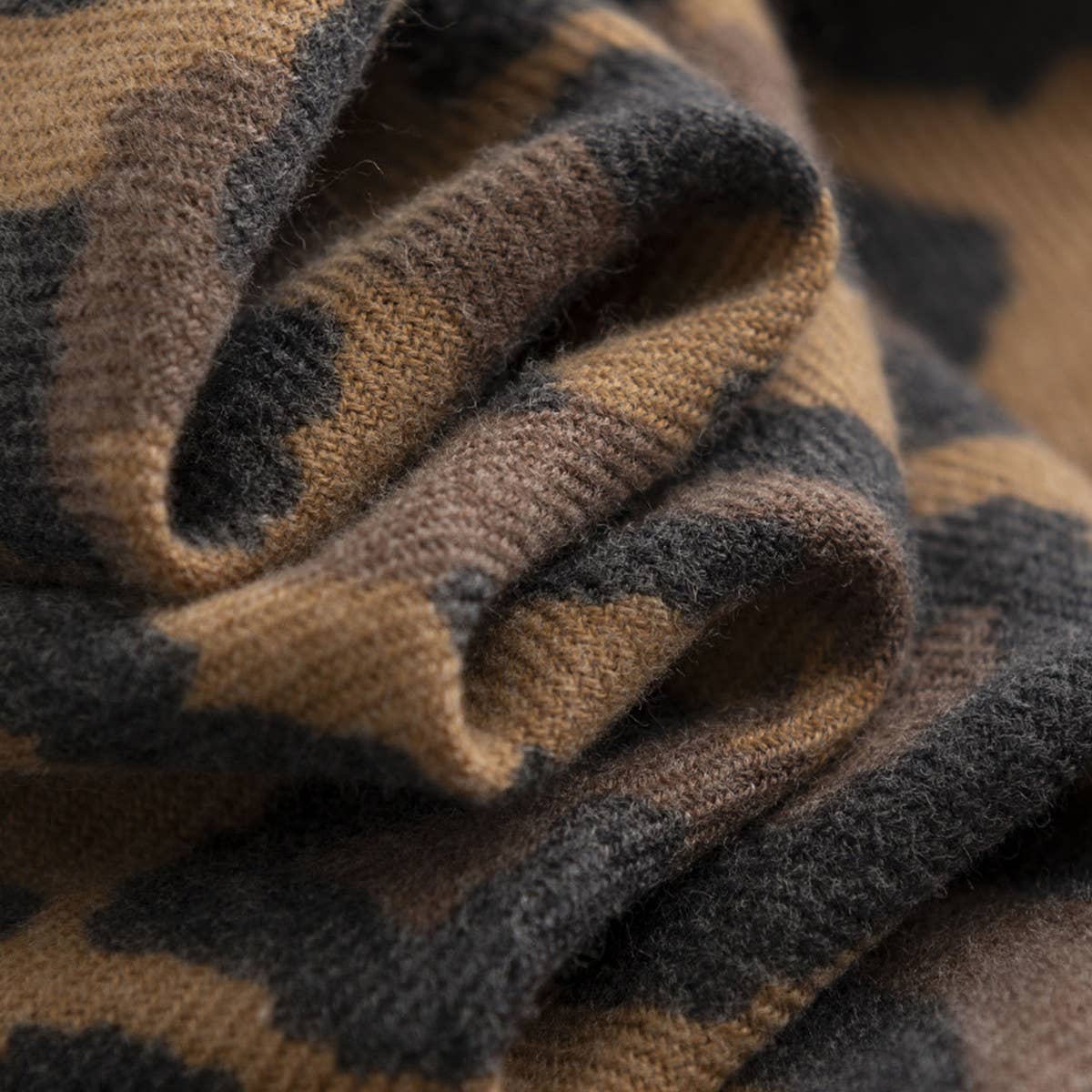 Leopard Print Twill Scarf | Brown