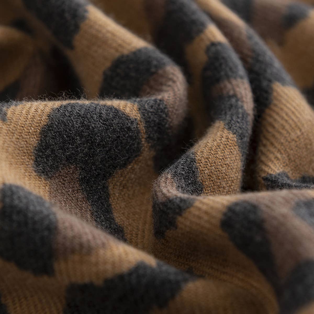 Leopard Print Twill Scarf | Brown