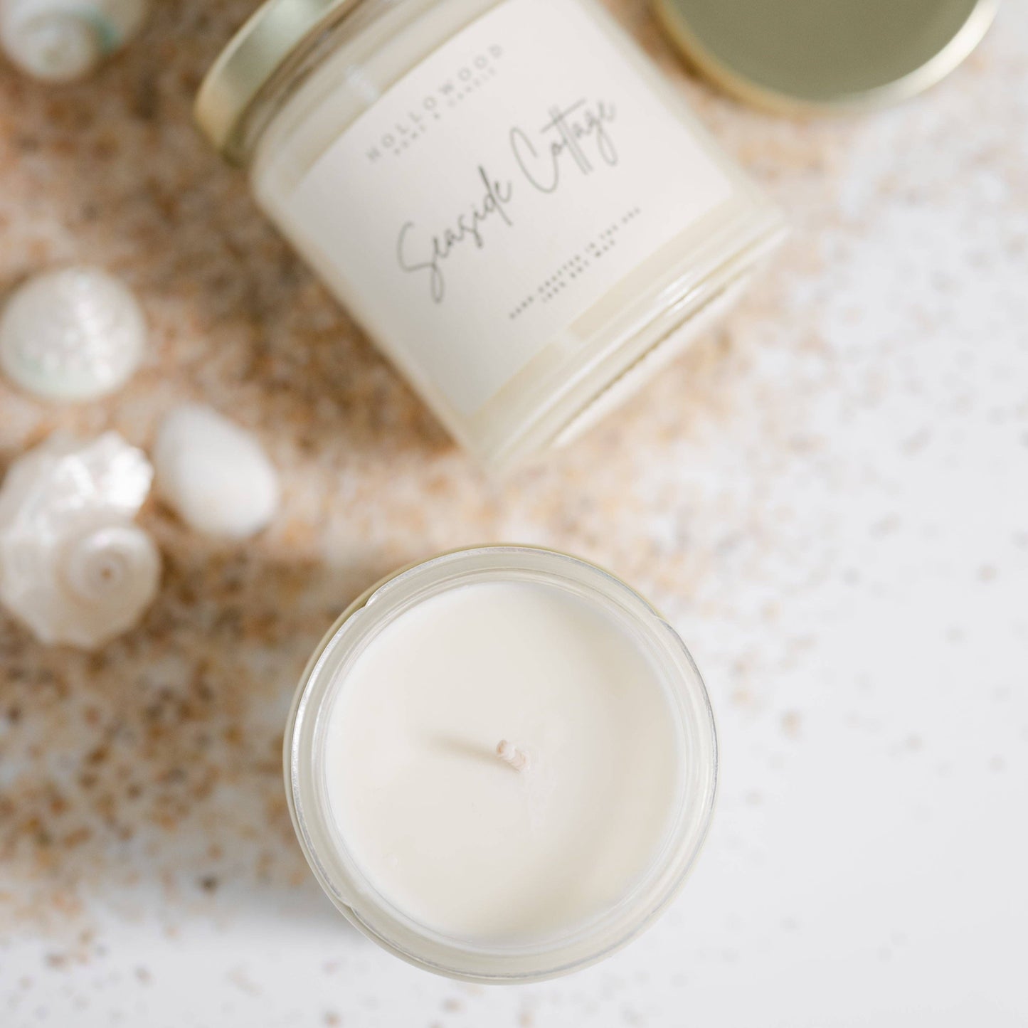 SEASIDE COTTAGE 8 OZ CANDLE: 8 Oz