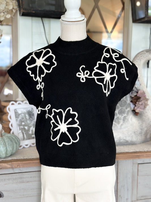 Black Short Sleeve Sweater With Raised Cream Flowers