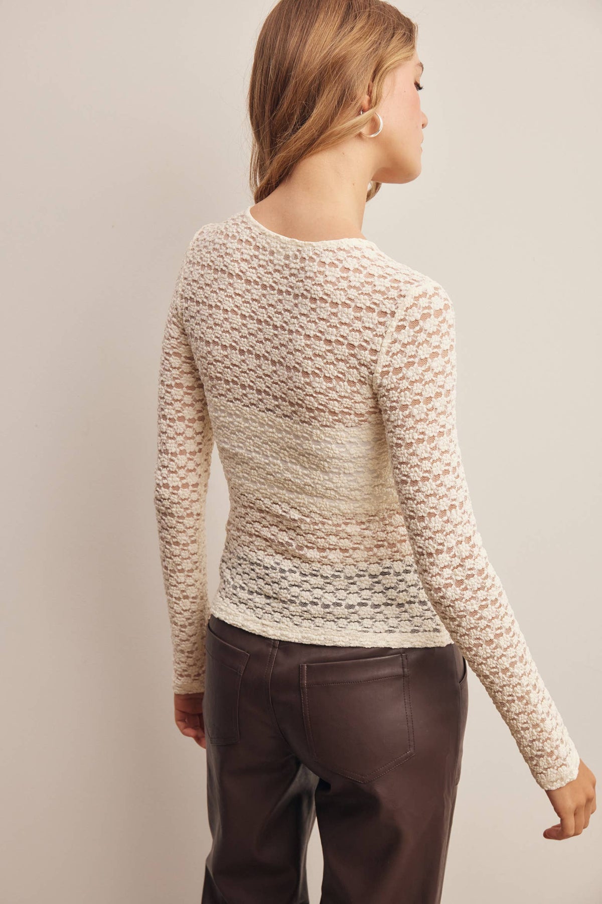 Stretch Floral Lace Knit Top: Ivory