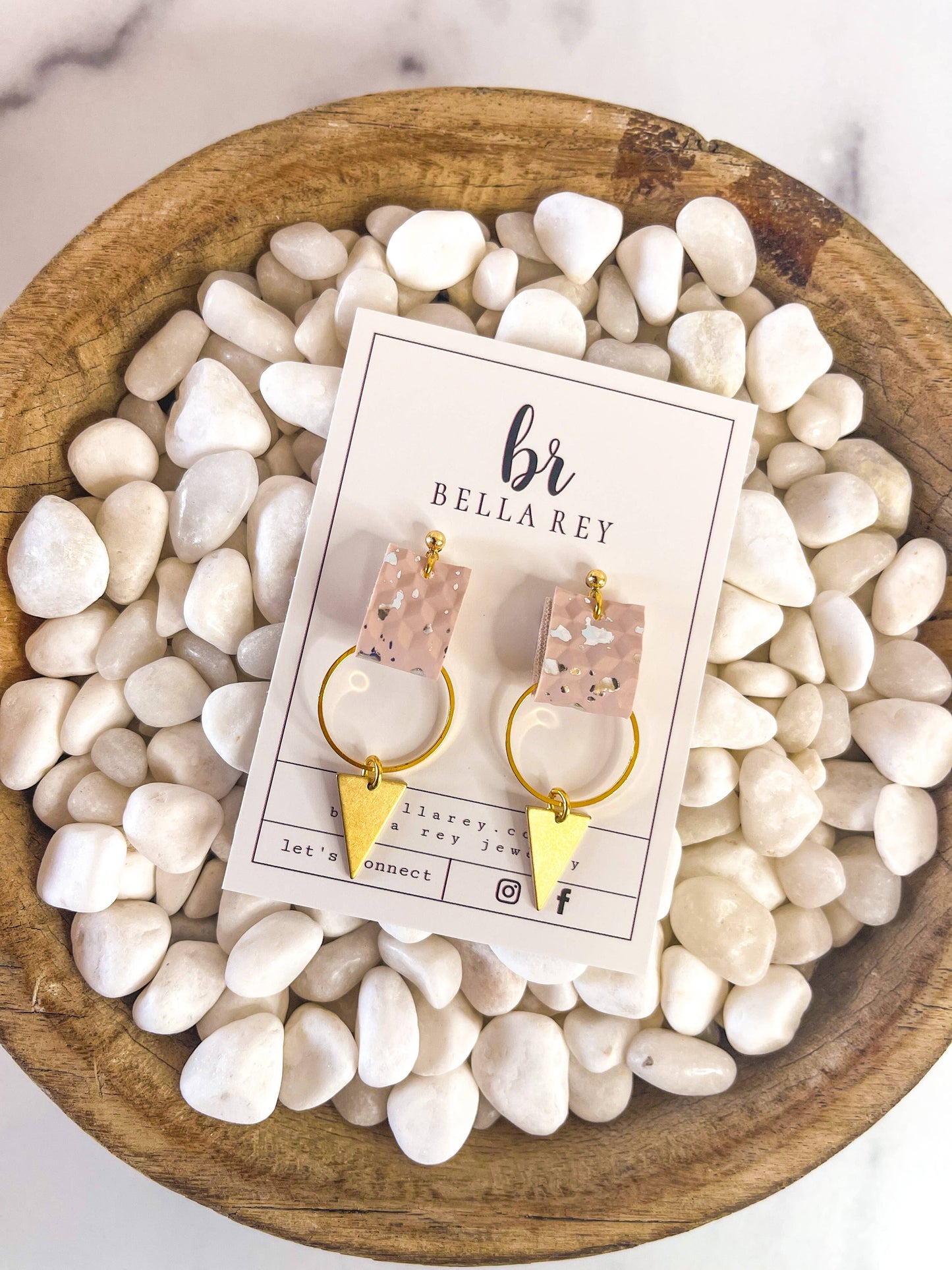 the Kate Mini leather earring  (blush)