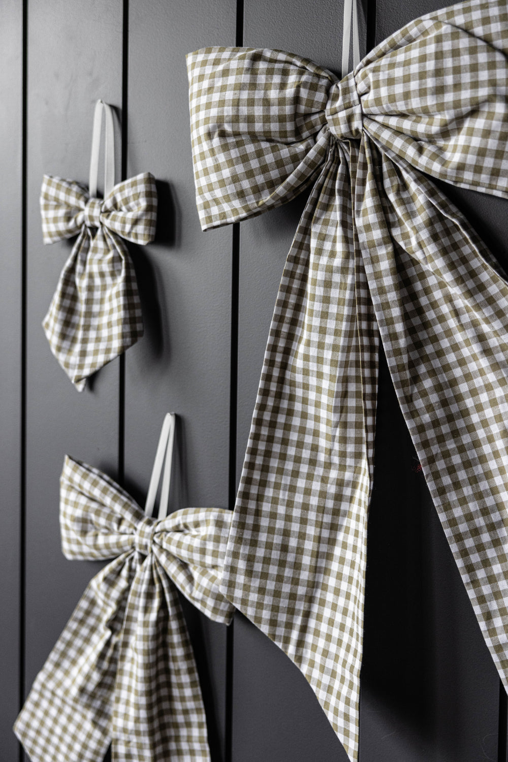 Bow Gingham Green Fabric: Medium