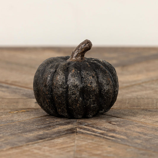 2.75" Black Short Pumpkin