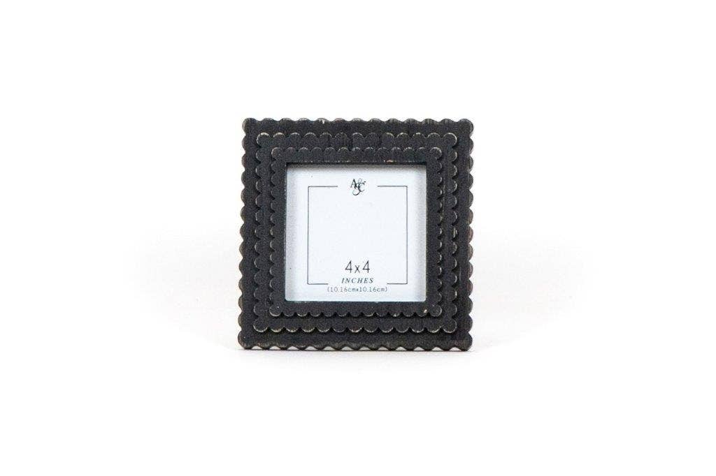 6x6 wood photo frame (SCALLOP) black