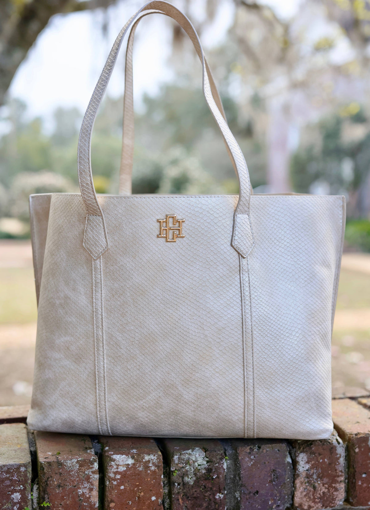 Heath Tote Bag SHIMMER CHAMPAGNE: Default