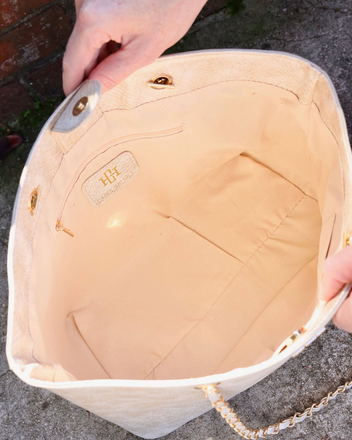 Quentin Tote Shimmer Champagne