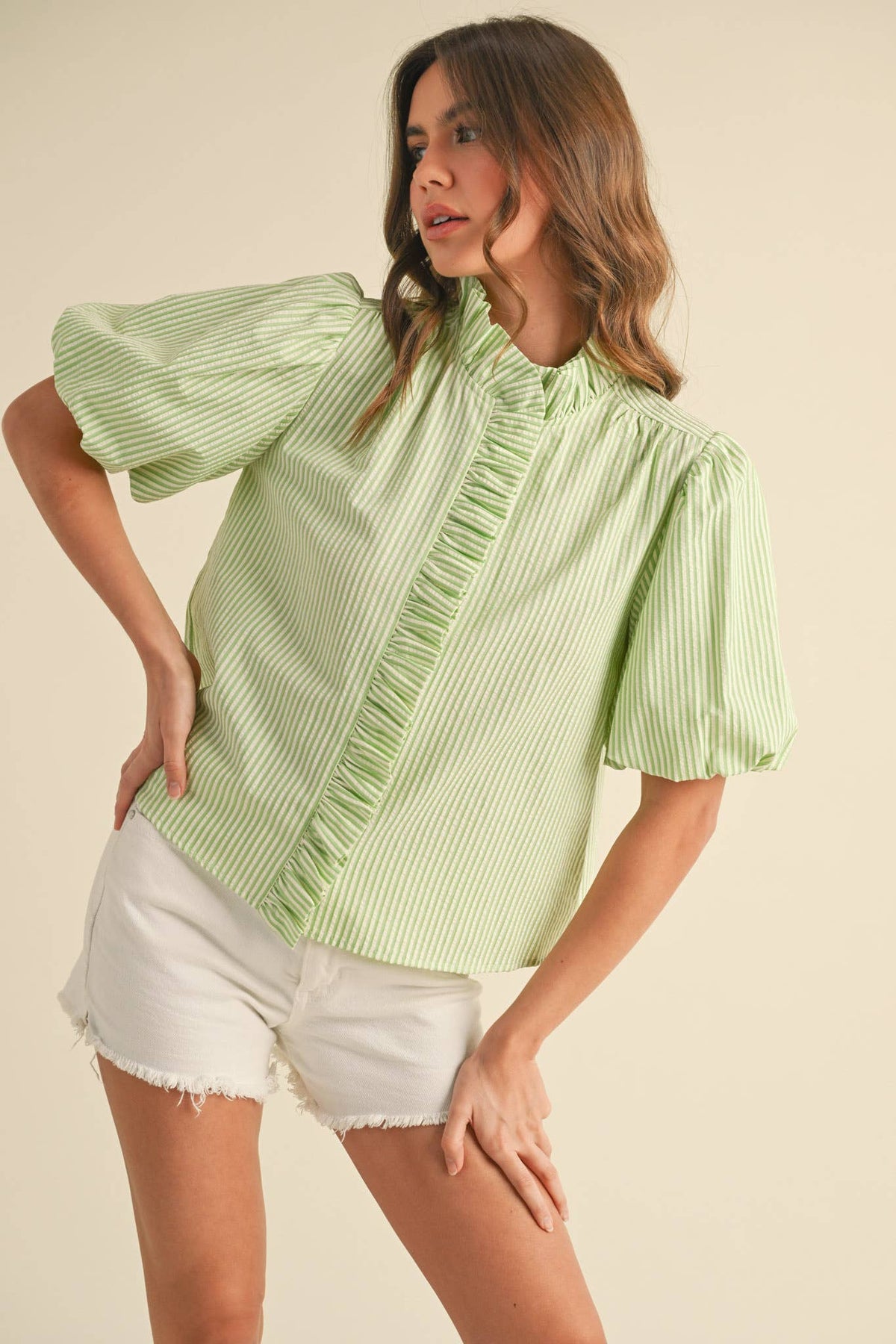 STRIPED RUFFLE BUTTON DOWN TOP MTP3750: PEACH CORAL, L