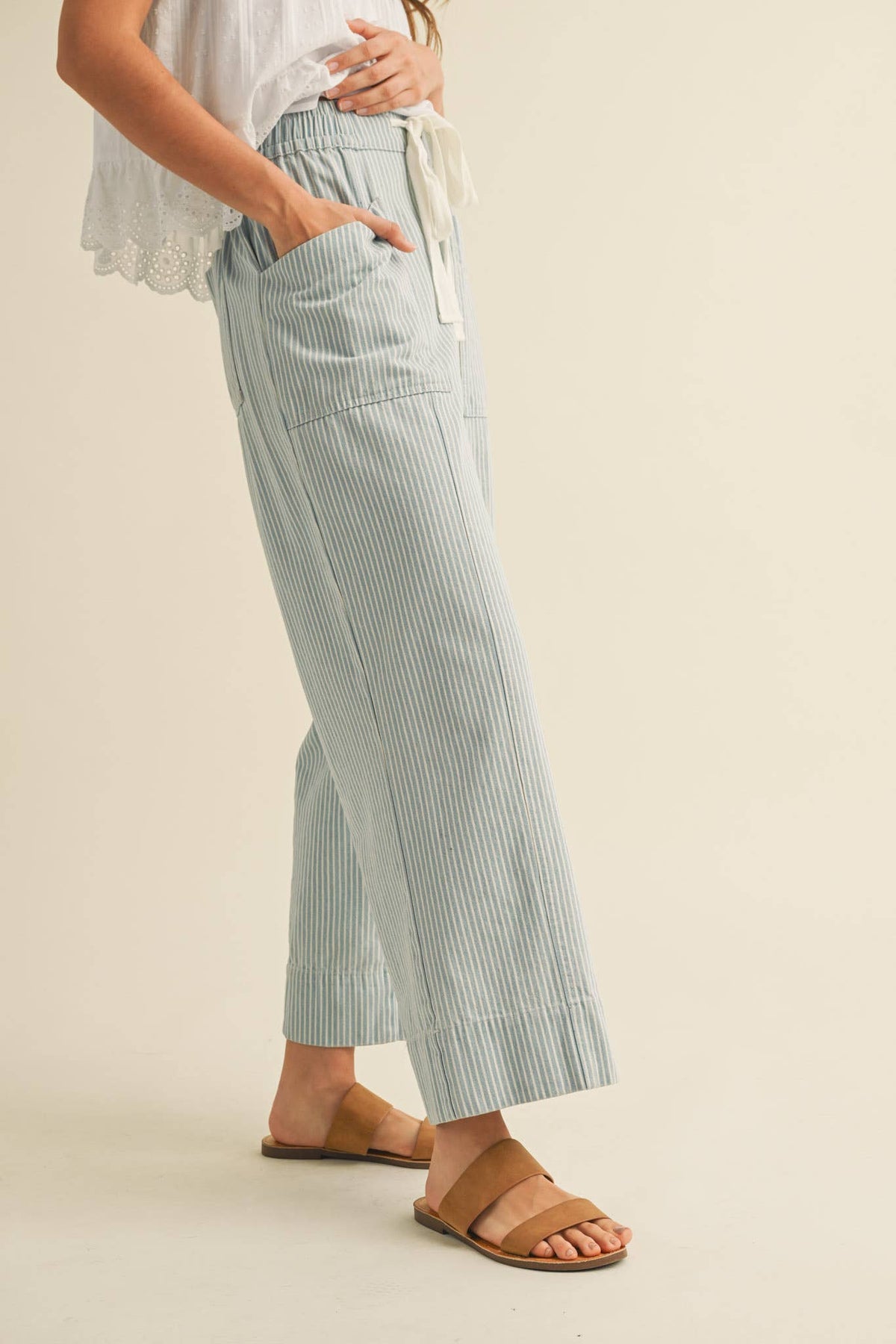 STRIPED WIDE LEG CROPPED PANTS MP3936: Light Blue Stripe, L