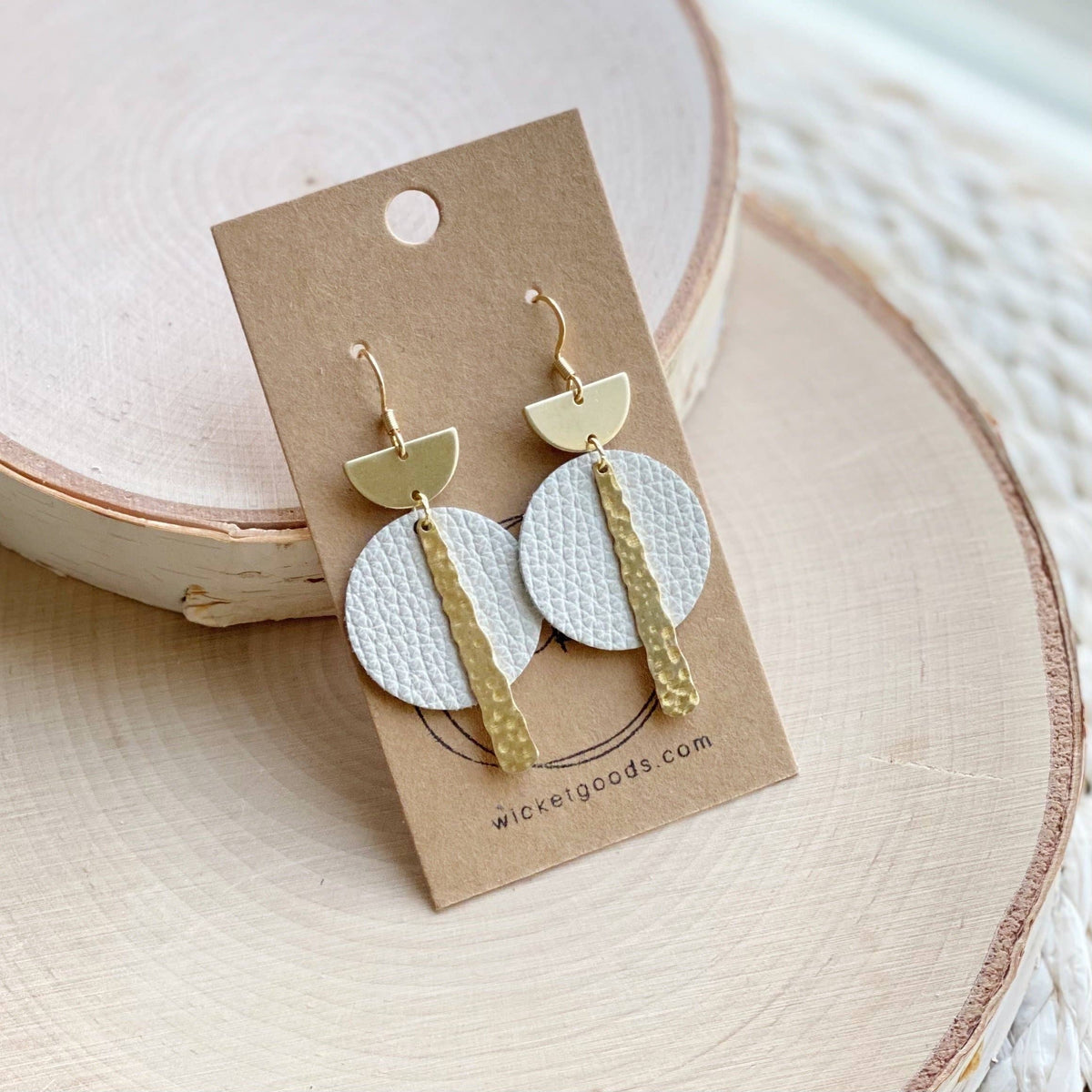 Crest Earrings | Natural