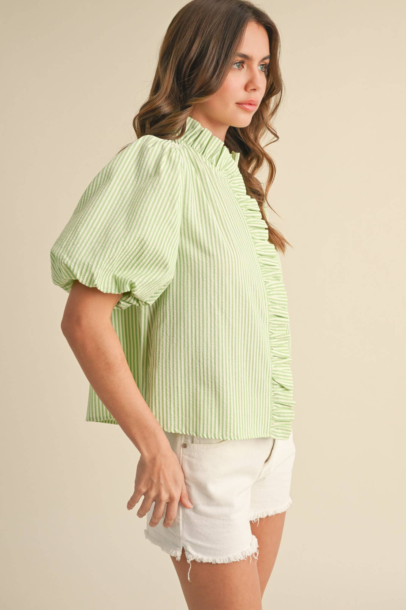STRIPED RUFFLE BUTTON DOWN TOP MTP3750: PEACH CORAL, L