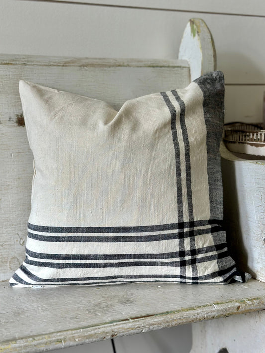 18"Side Stripe Pillow