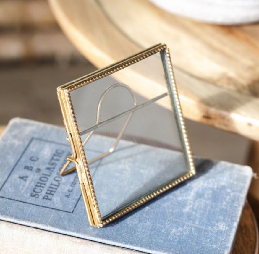 4" Brass Ant. Photo Frame