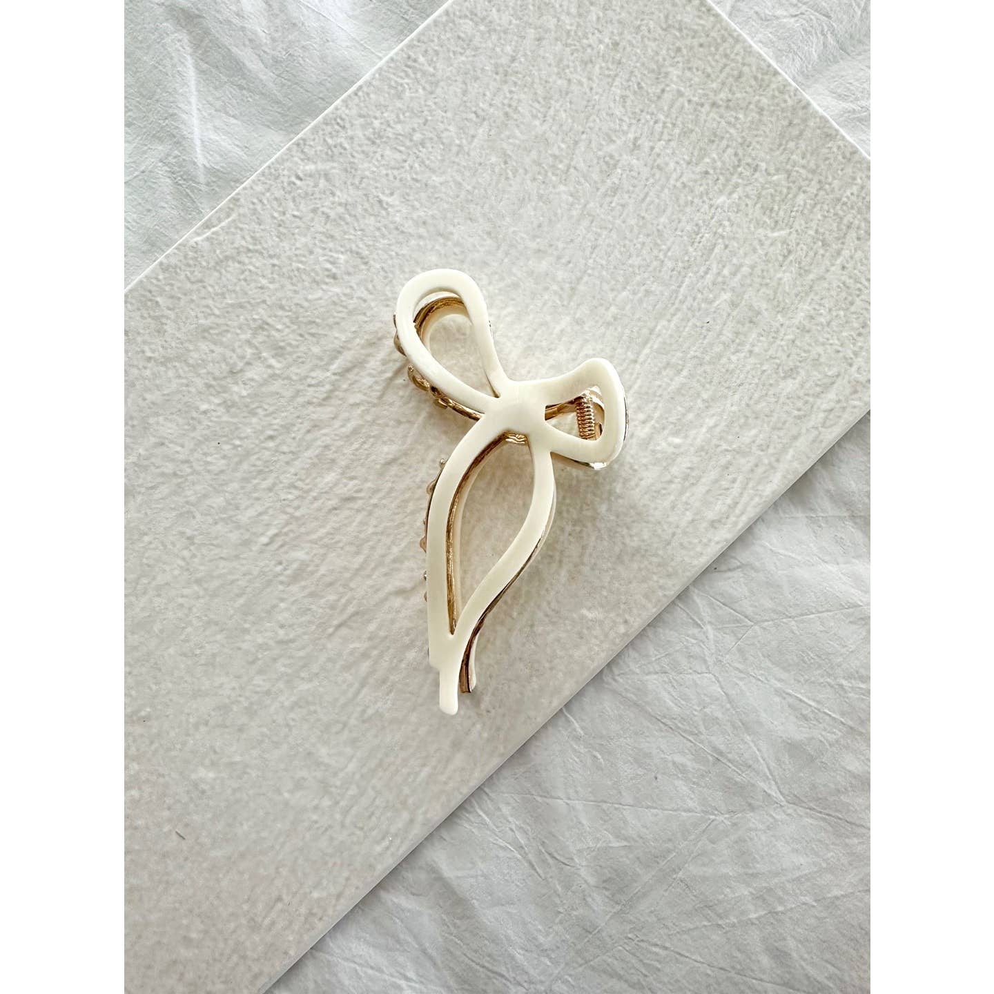 Bow Shaped Acetate and Metallic Hair Clip