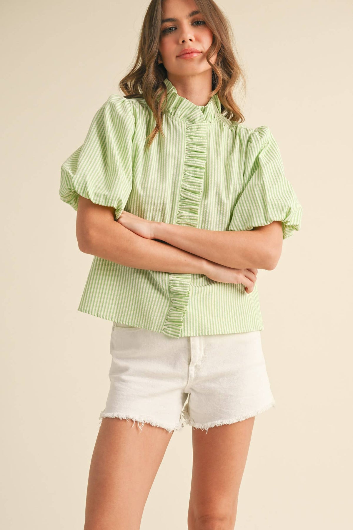 STRIPED RUFFLE BUTTON DOWN TOP MTP3750: PEACH CORAL, L