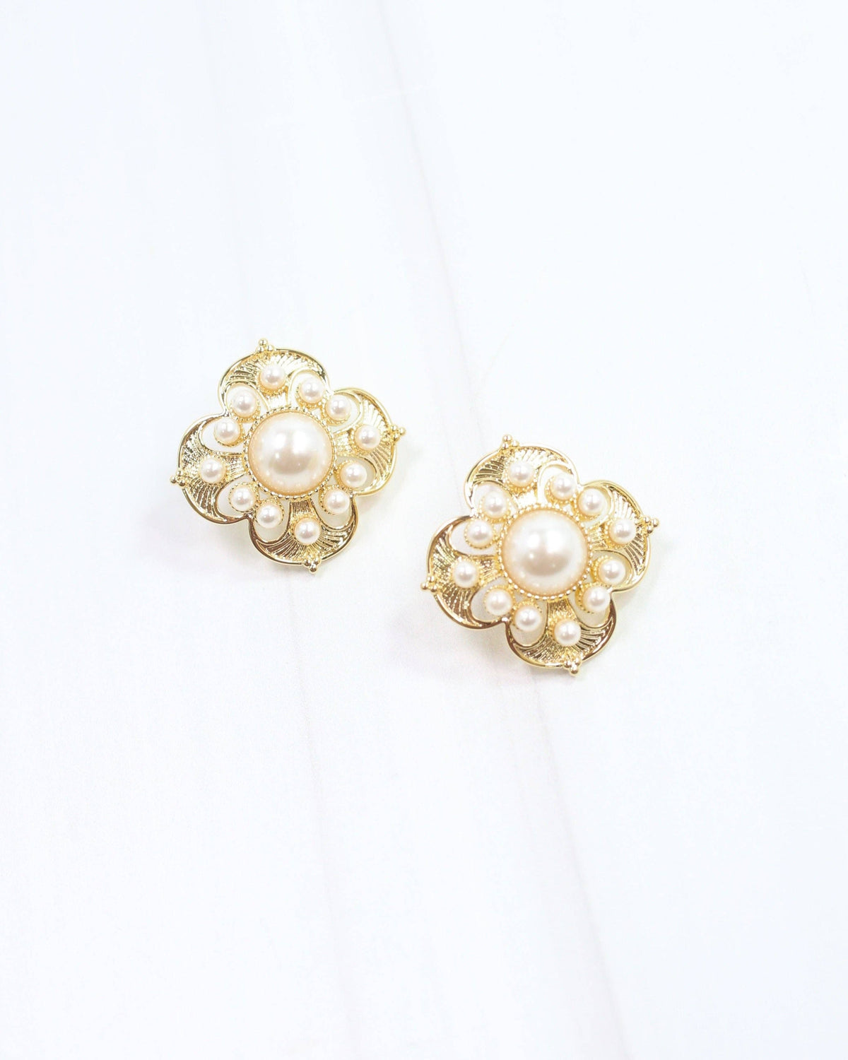 Abagayle Pearl Earring Gold
