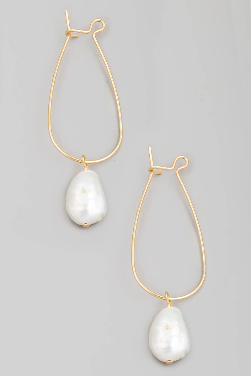 Metallic Wire Pearly Charm Hoop Earrings