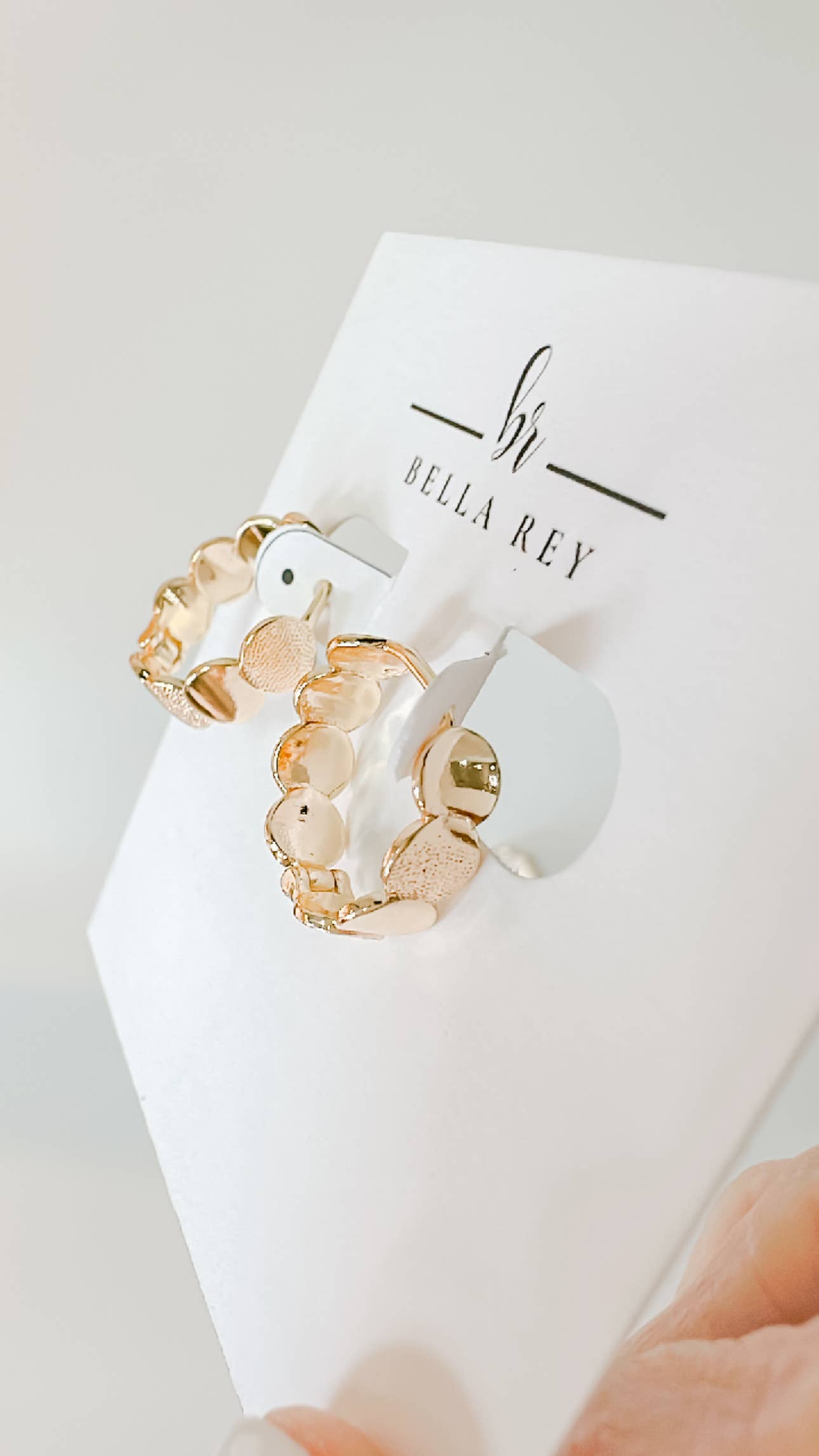 The  Grace hoops gold plated earrings