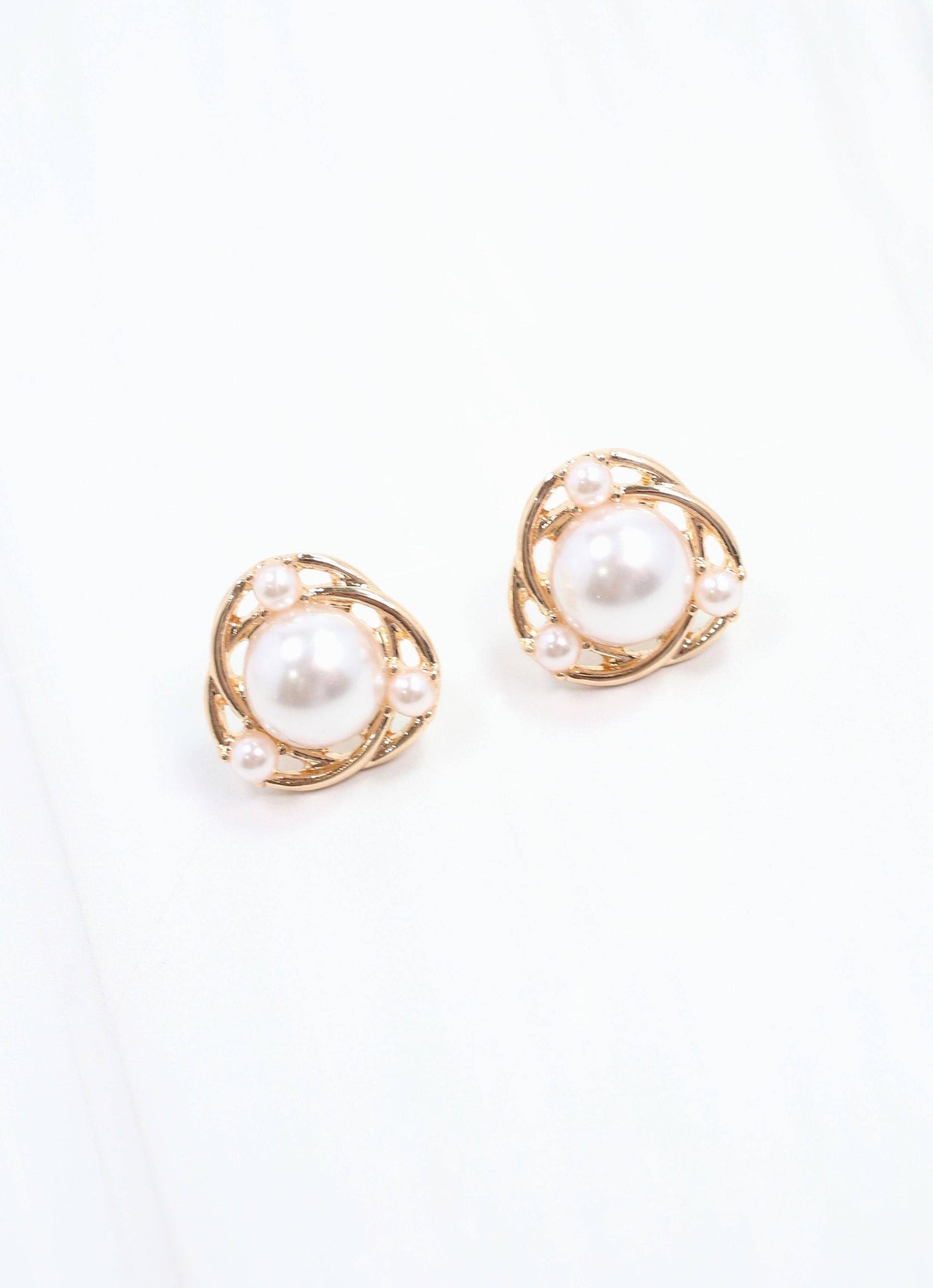 Evanson Pearl Stud Earring Gold