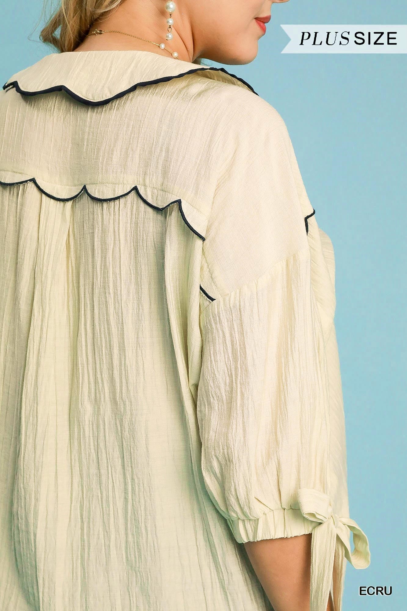 Ecru Scalloped Collared Top - Curvy