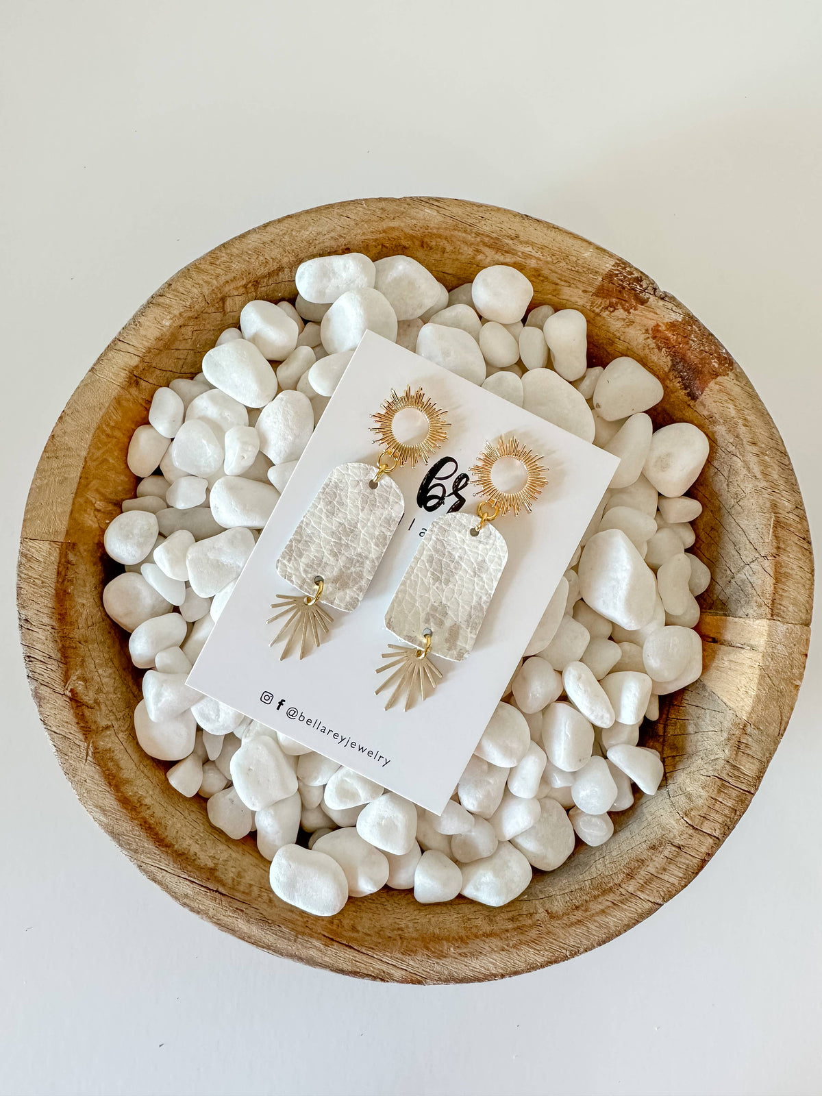 The Laura leather earrings