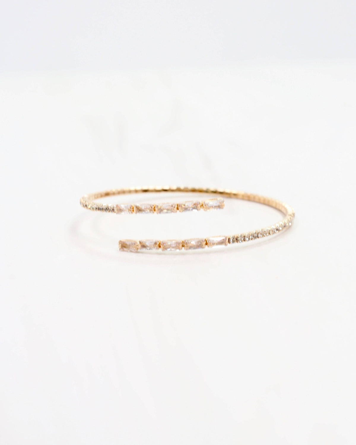Hoover CZ Stretch Bracelet Gold