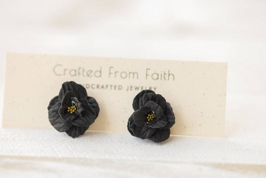 Botanical Studs: Black