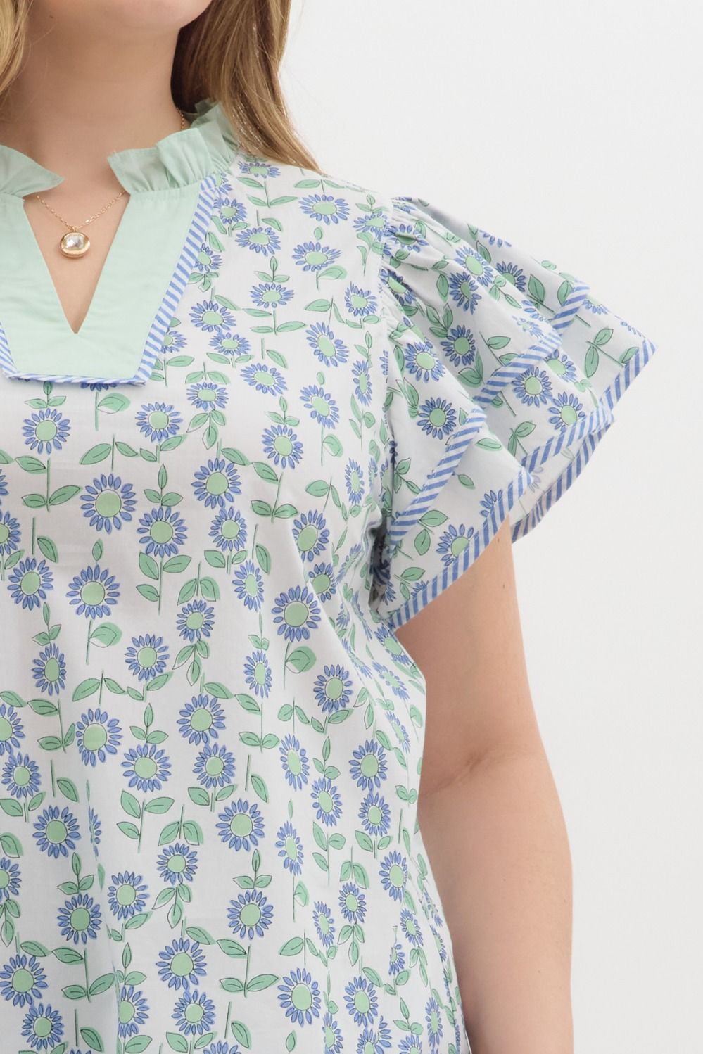 Mint Meadow Flutter Top - Curvy