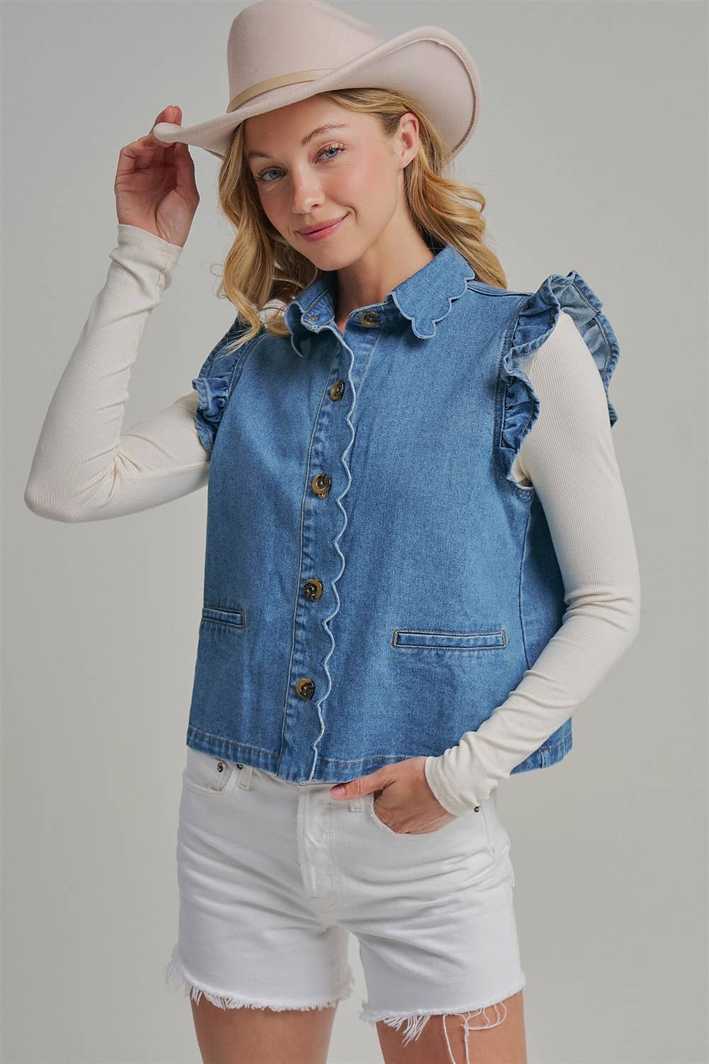 RUFFLED DENIM VEST WITH SCALLOPED COLLAR AND PLACKET BAND: DENIM, S-M-L(2-2-2)