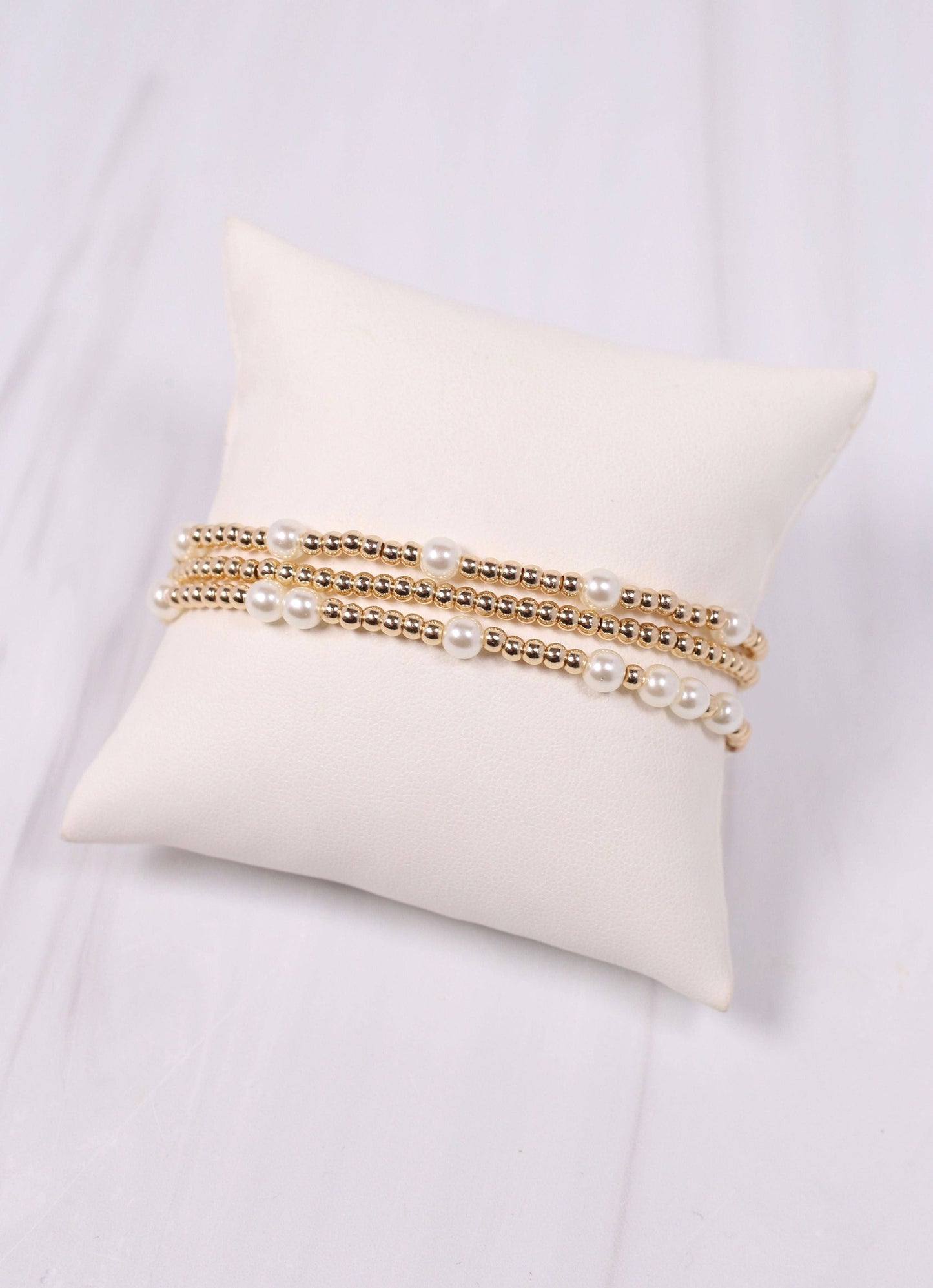 Sowell Pearl Bracelet Set GOLD: Default