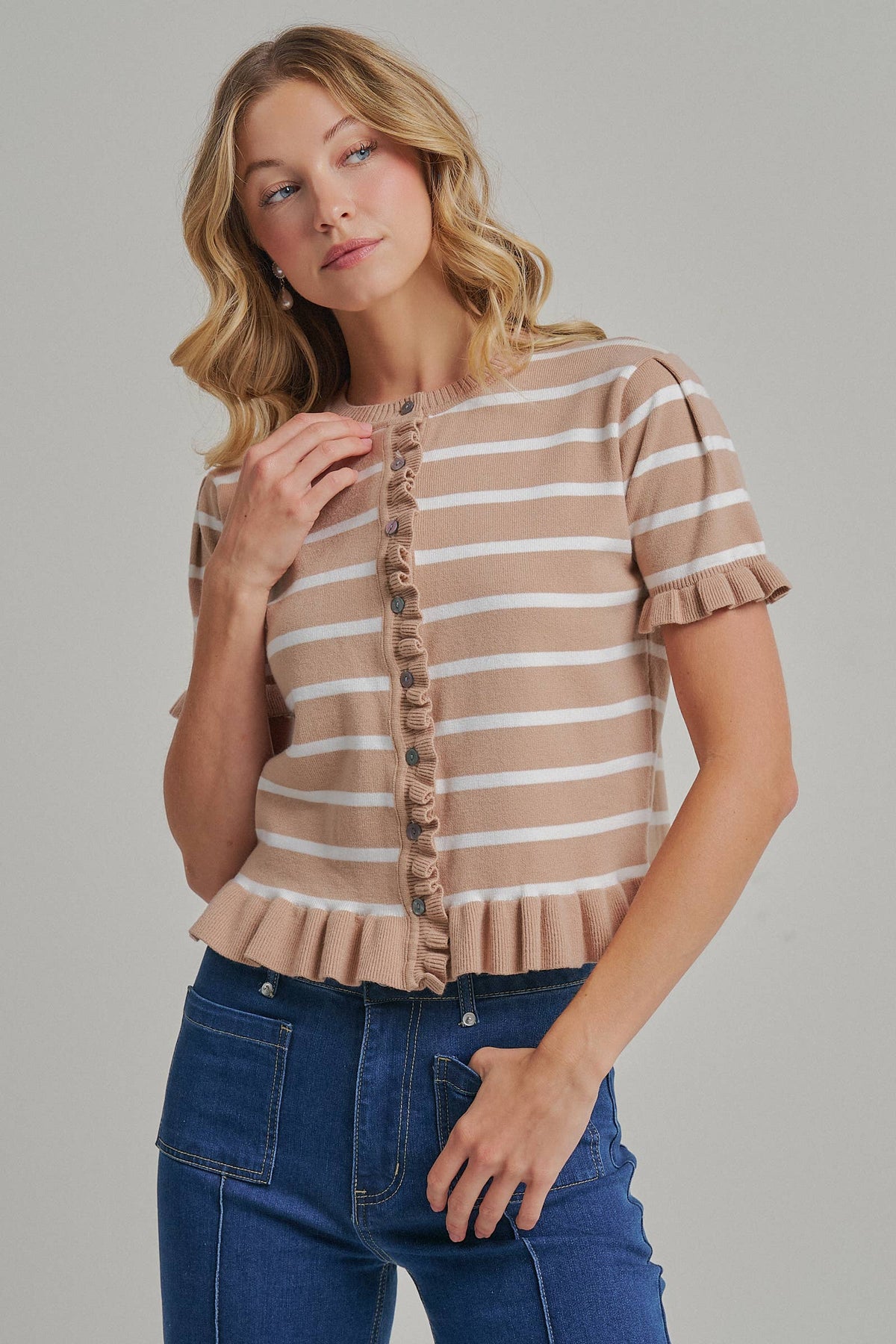STRIPE KNITTED SWEATER BUTTON DOWN CARDIGAN TOP WITH RUFFLE : TAUPE/IVORY, S-M-L(2-2-2)