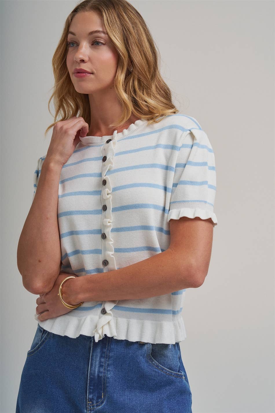 STRIPE KNITTED SWEATER BUTTON DOWN CARDIGAN TOP WITH RUFFLE : TAUPE/IVORY, S-M-L(2-2-2)