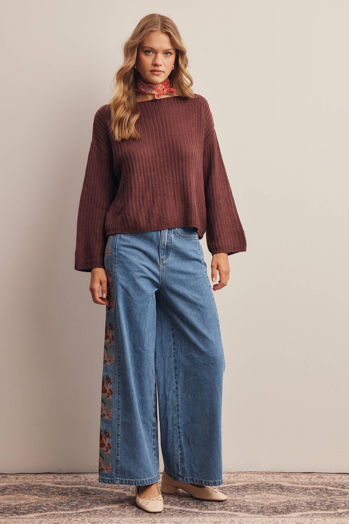 Floral Embroidered Wide Leg Jeans FP0026: Washed Denim, Contemporary, XL