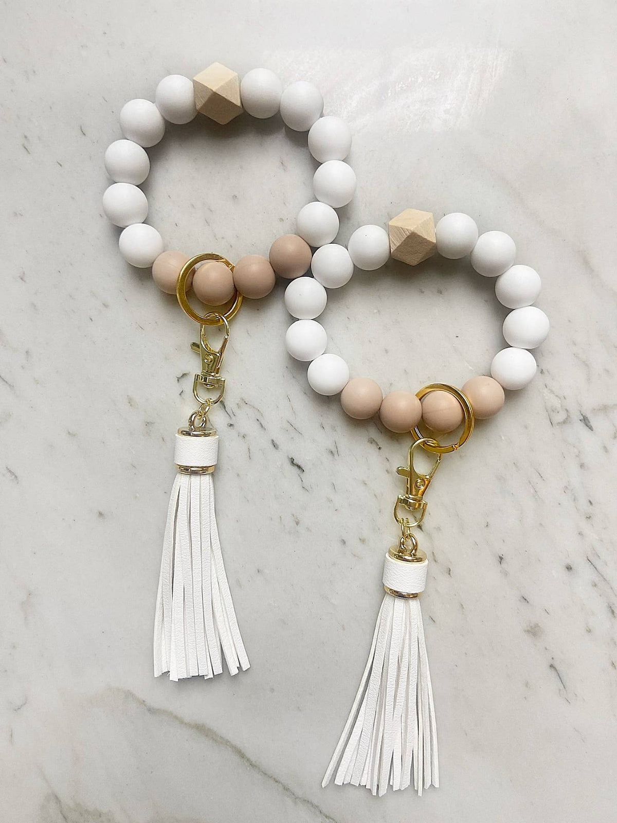 Boho Chic Wristband Keychain: No Phone Attachment, No Wallet