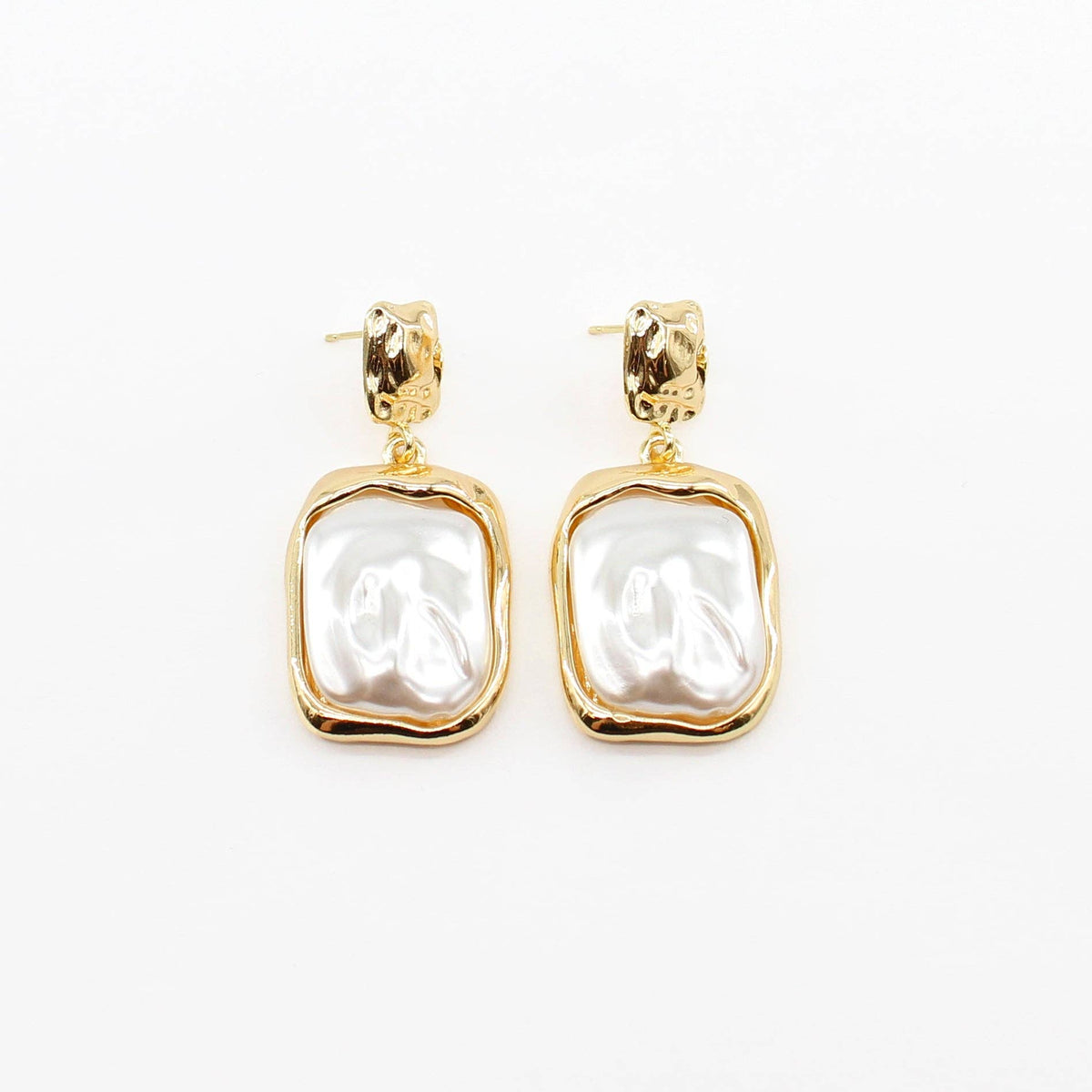 Gold Stud with Freshwater Pearl Rectangle Earring