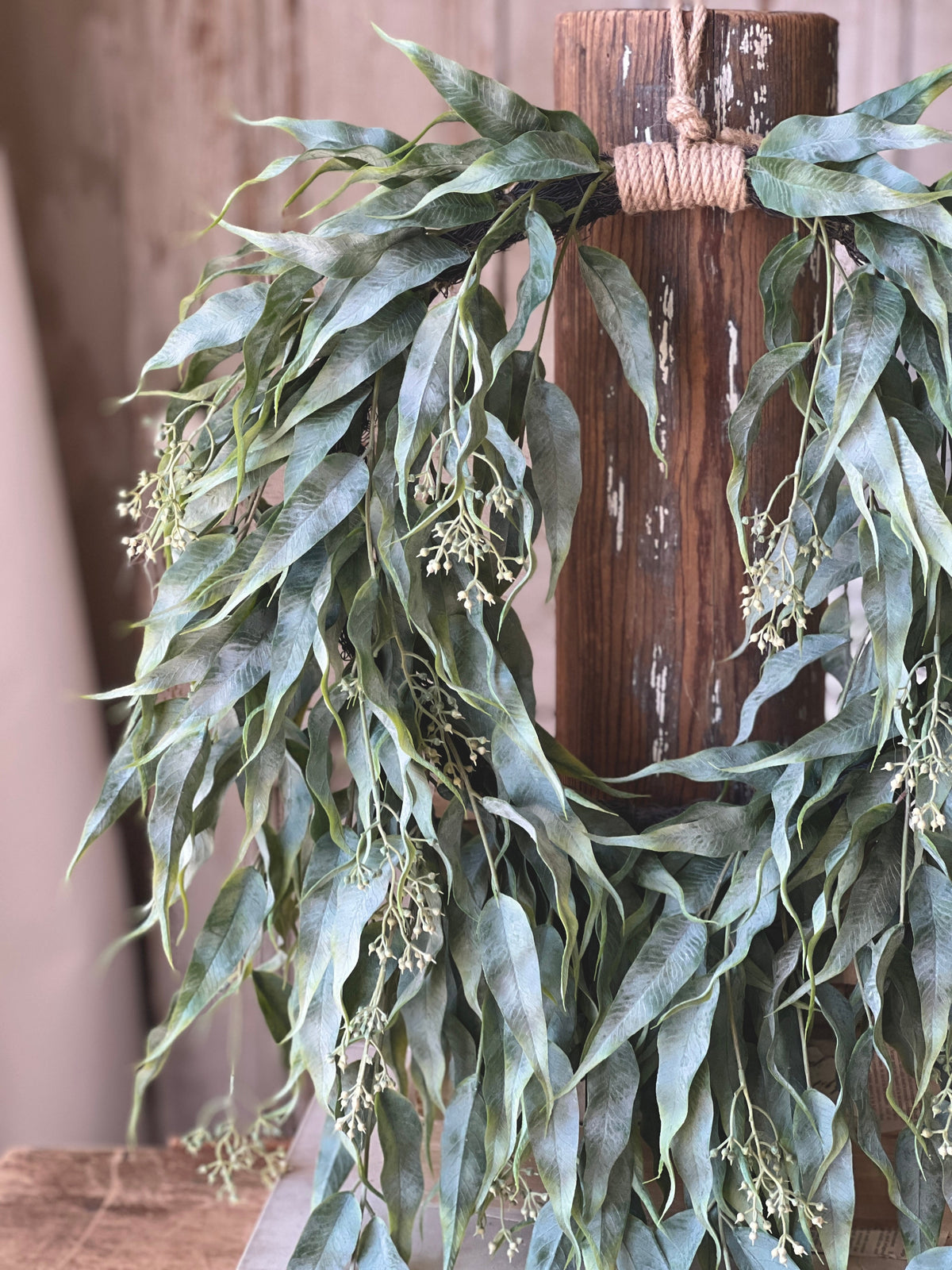 Ripley Hanging Wreath | 28"