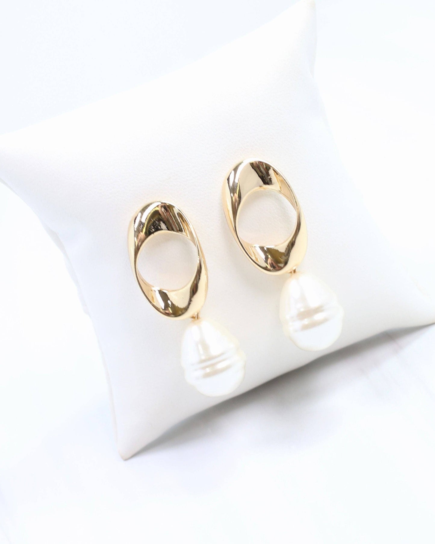 Princess Gold and Pearl Drop Earring Gold