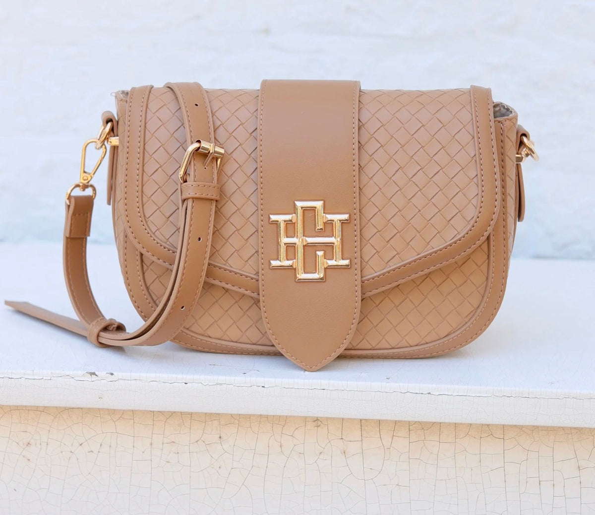 Griffin Crossbody Bag Woven Tan