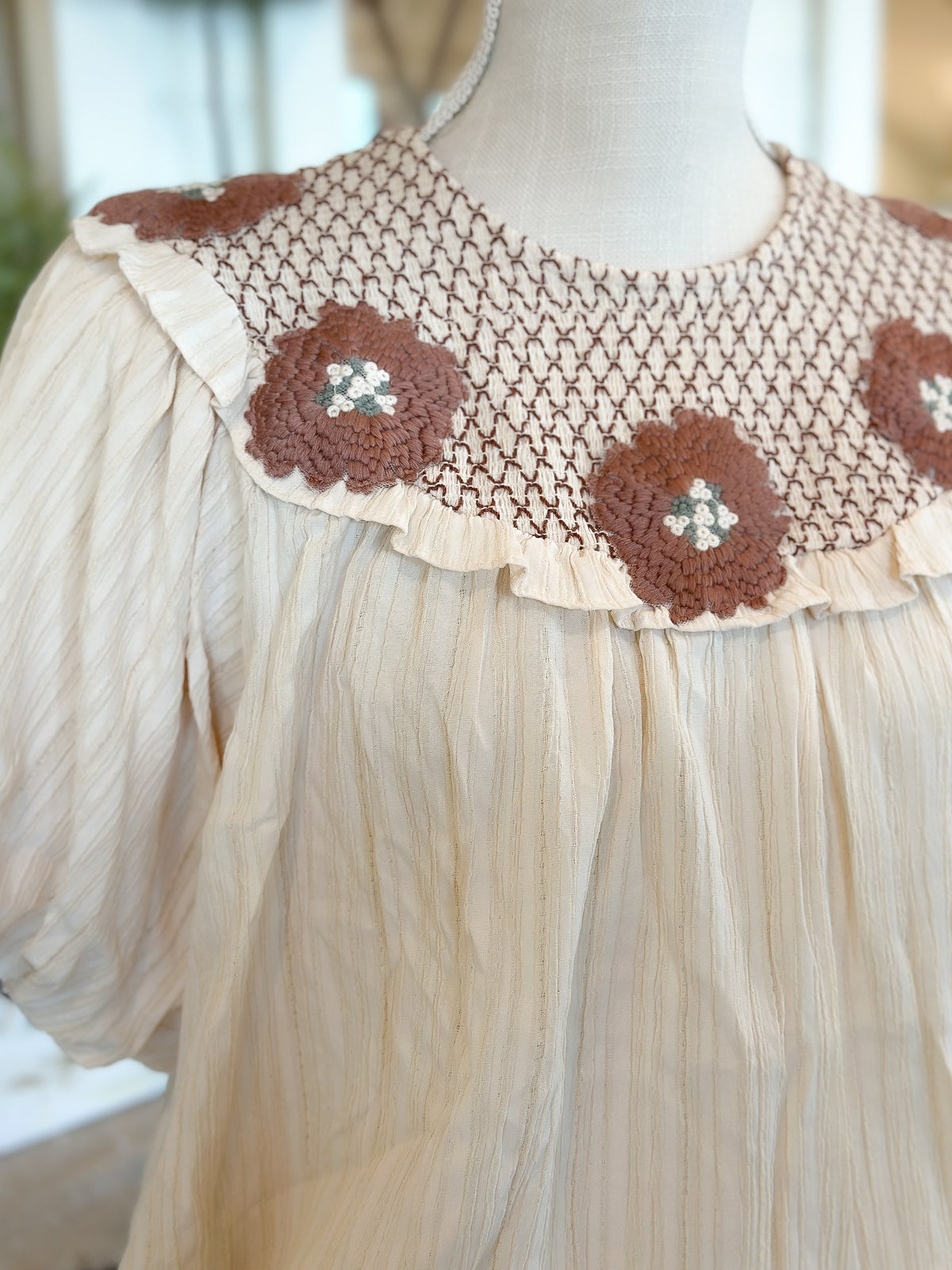 Ecru Textured Round Neck Bubble Sleeve Top
